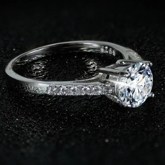 925 Sterling silver engagement diamond ring - Picture 6 of 6